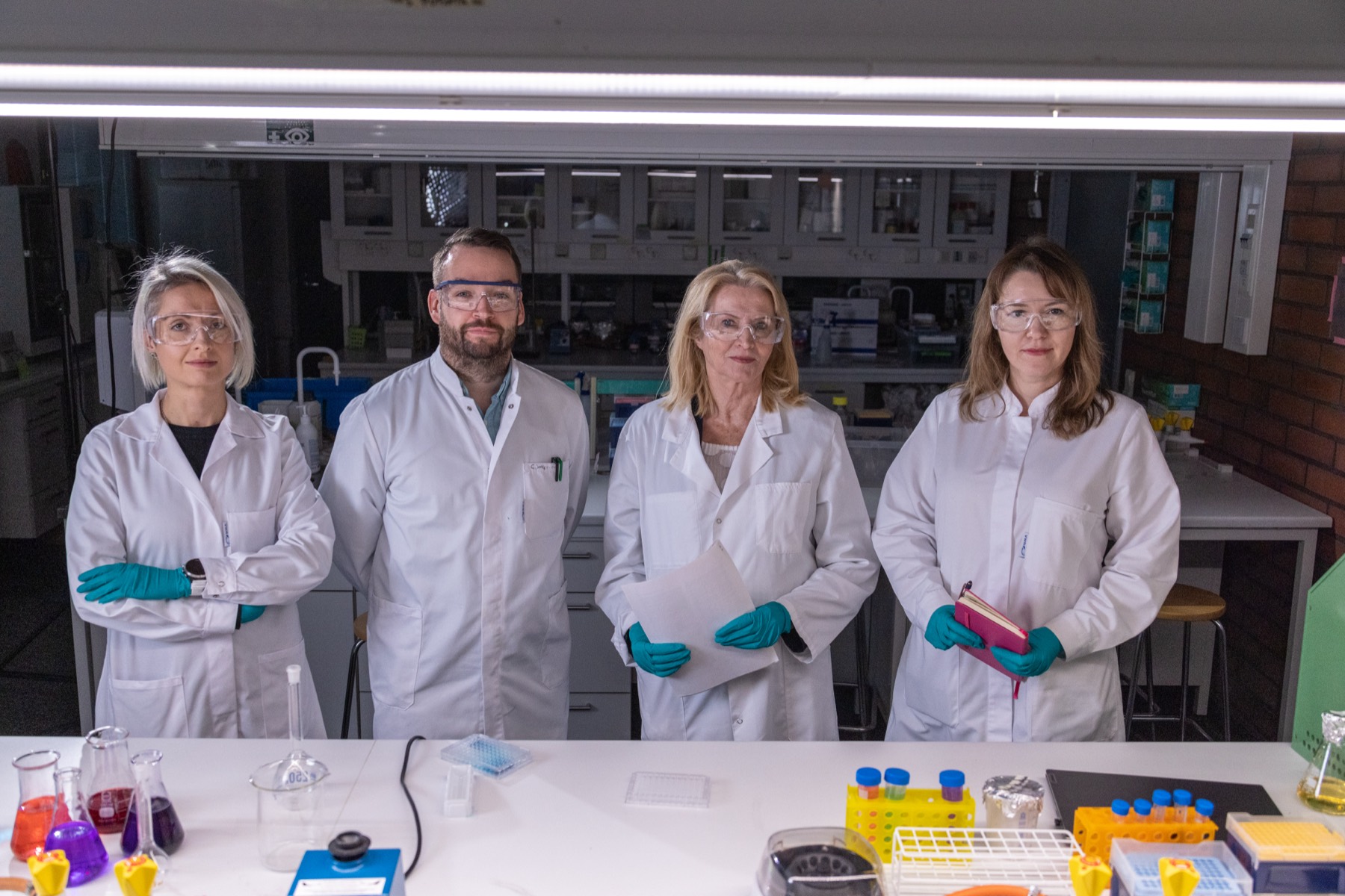The Arivin team in the laboratory